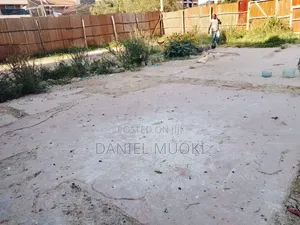 1/4 Acre T With Title Deed Corner Plot