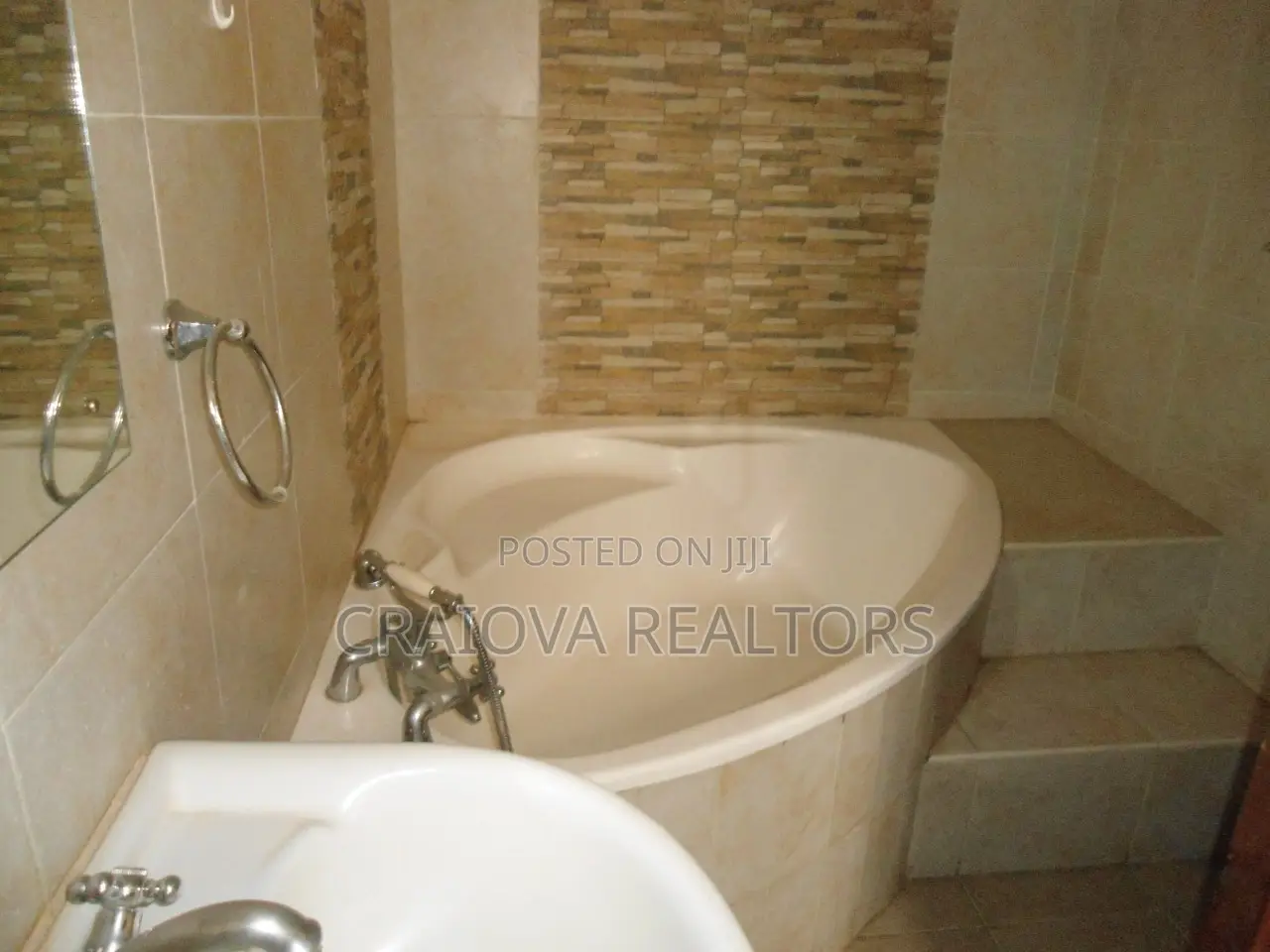 3bdrm Apartment in Kileleshwa for sale