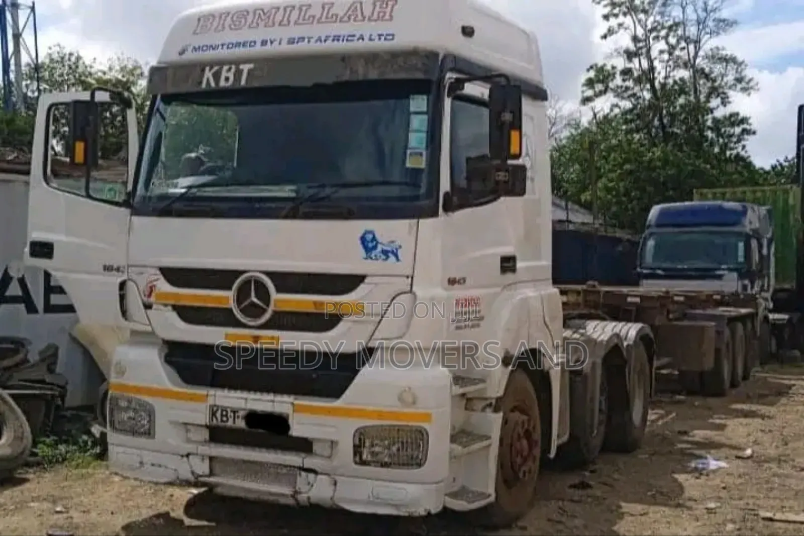 Flatbed Trailers Accessible for Jobs