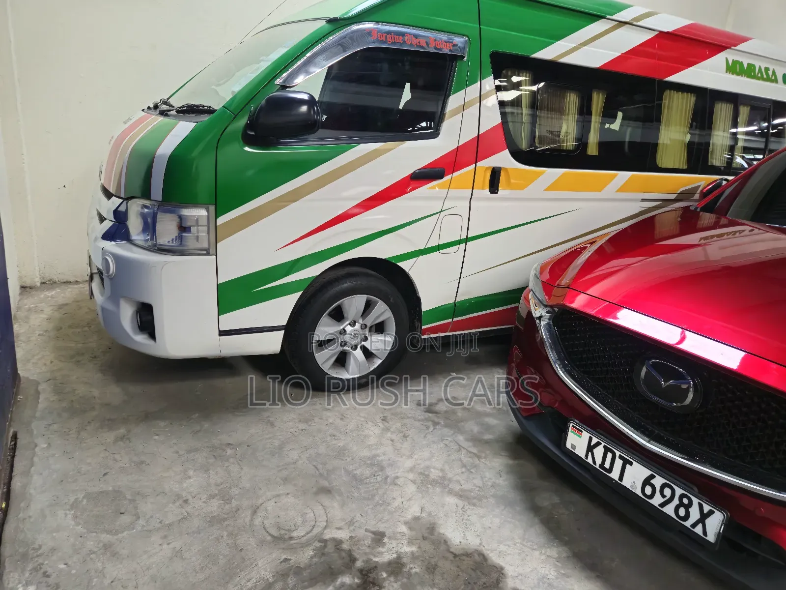 Toyota HiAce 2019 White
