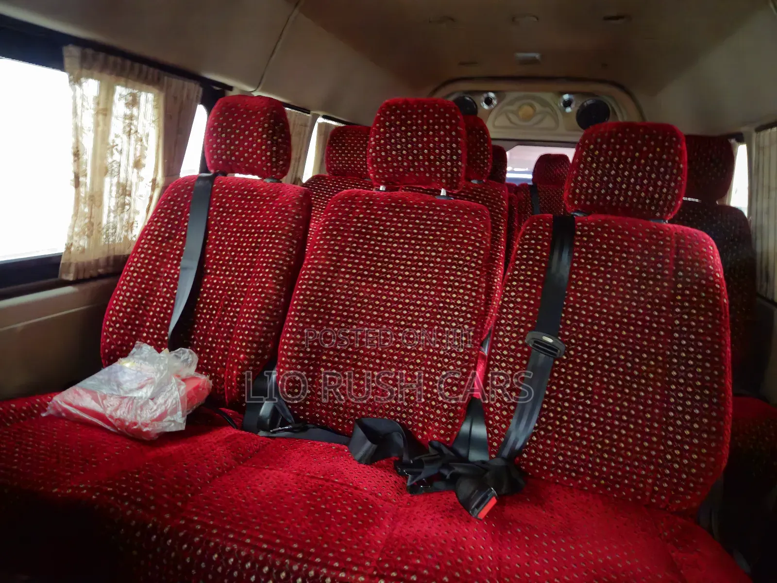 Toyota HiAce 2019 White