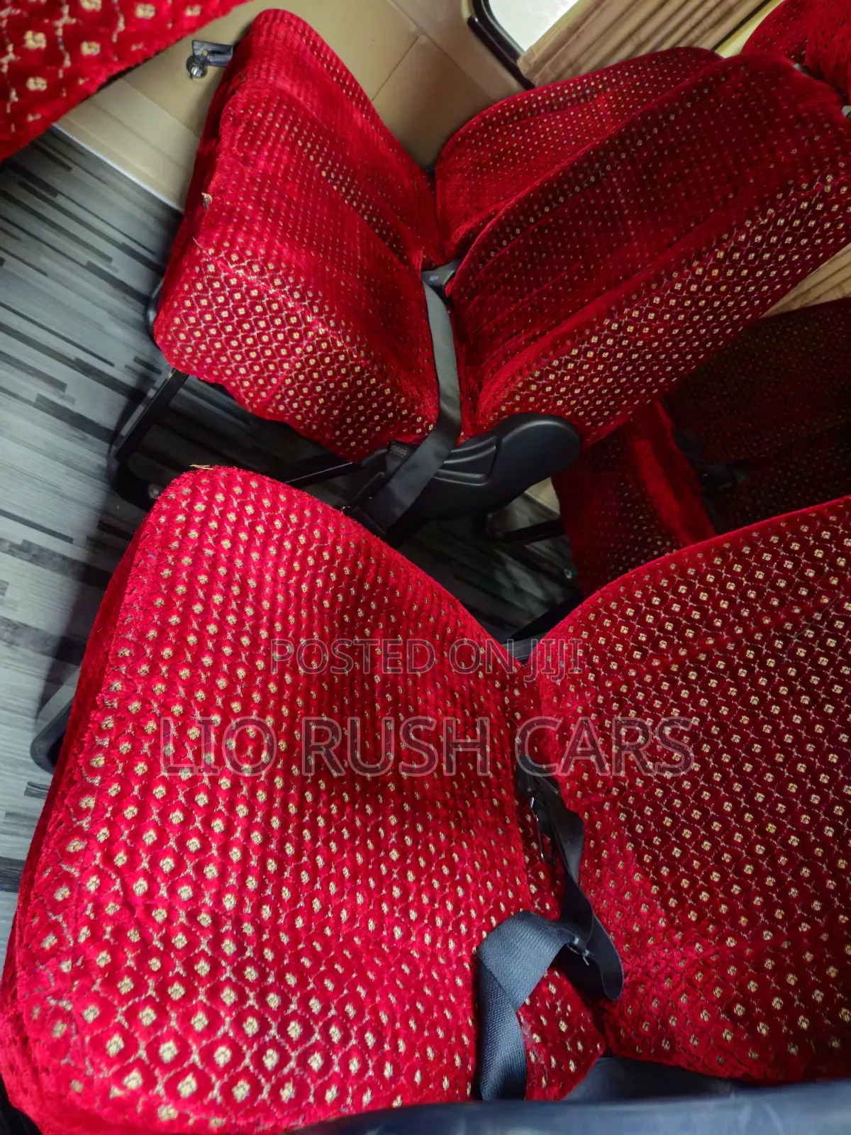 Toyota HiAce 2019 White