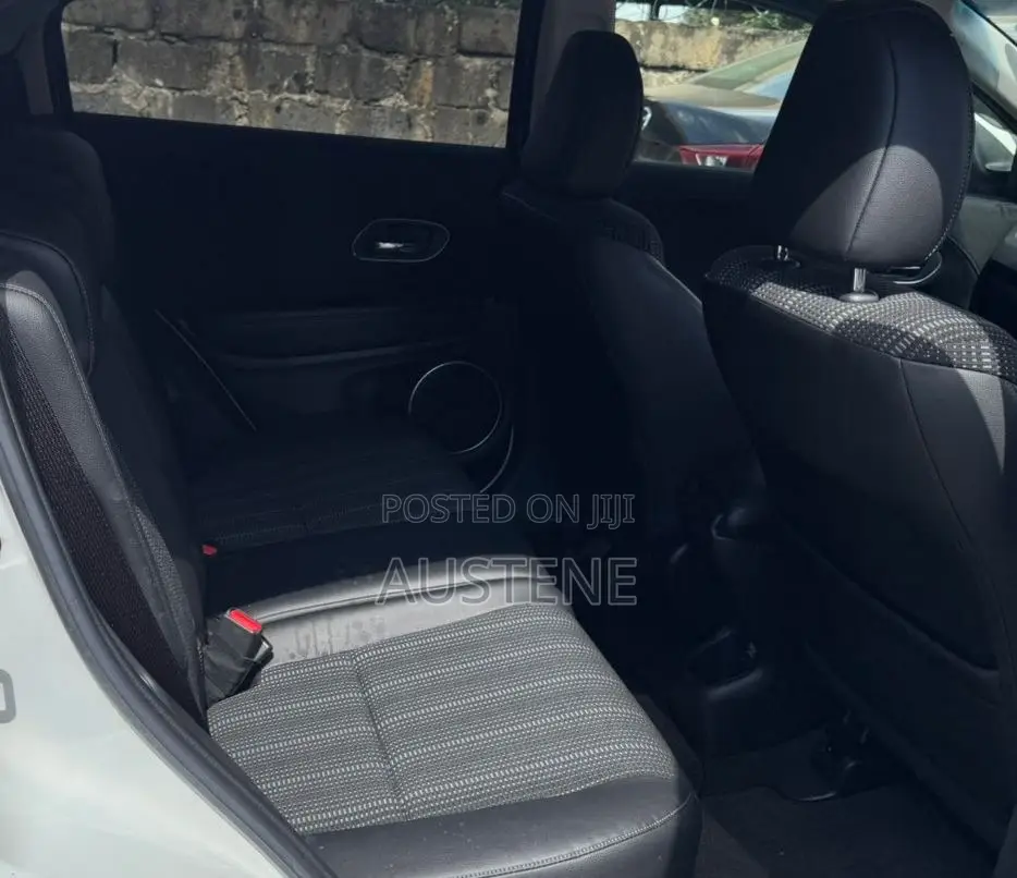Honda Vezel 1.5 Hybrid 2WD 2018 White