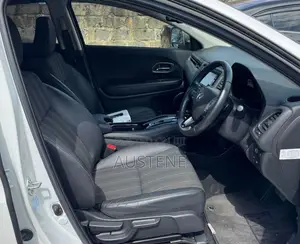 Honda Vezel 1.5 Hybrid 2WD 2018 White