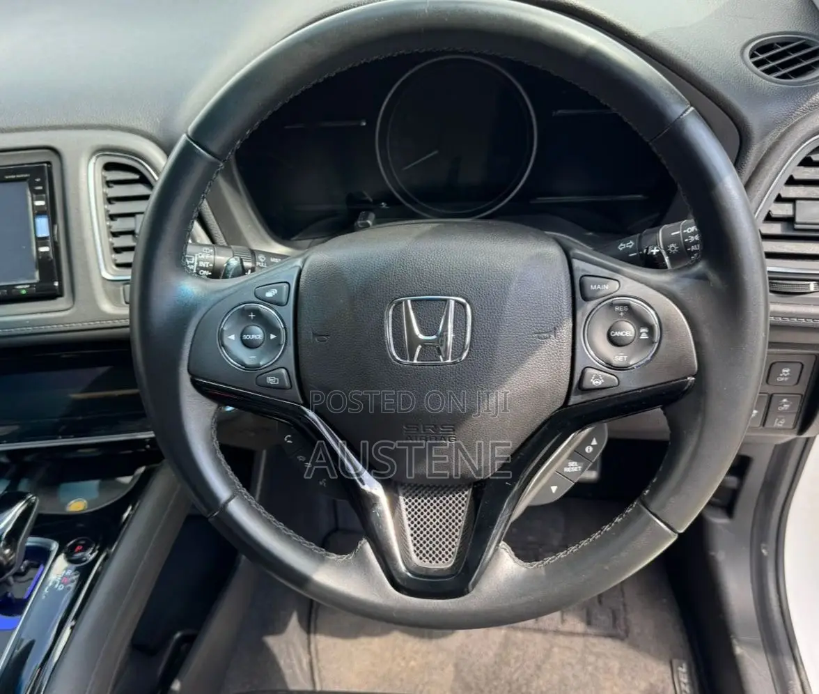 Honda Vezel 1.5 Hybrid 2WD 2018 White