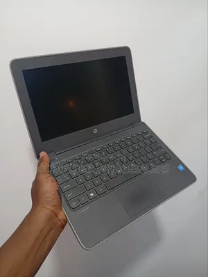 Laptop HP Stream 11 4GB Intel Celeron SSD 60GB
