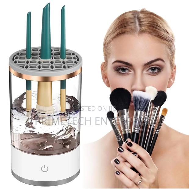Make Up Brush Cleaner - main view