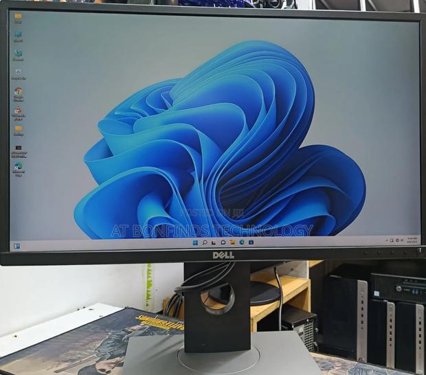 Dell P2417h 24 Inches Monitor 
Ports: Dp/Hdmi/Vga - thumbnail 2