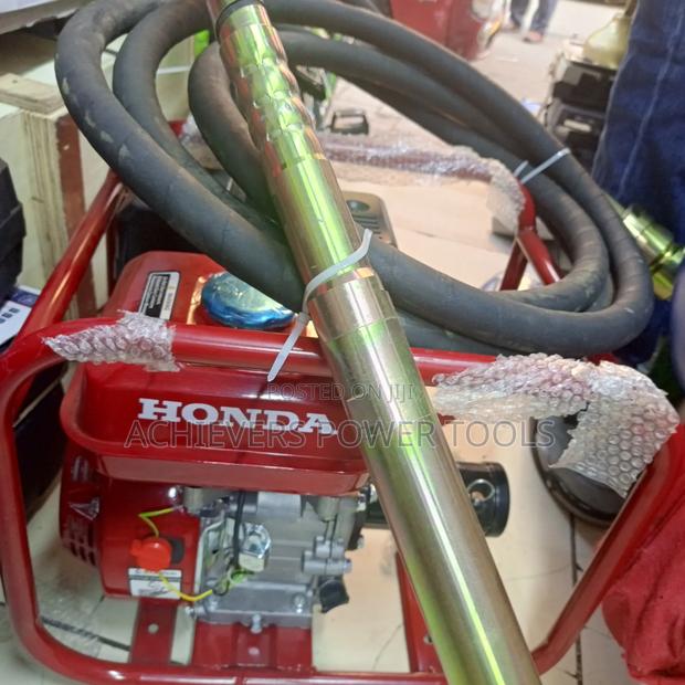 Powerful Honda Concrete Vibrator 8hp
