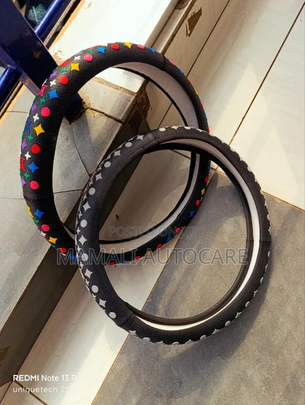Luxury Lv Steering Cover Universal Anti-Slip Car Interior Accessory