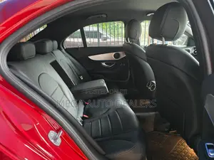 Mercedes-Benz C180 2018 Red