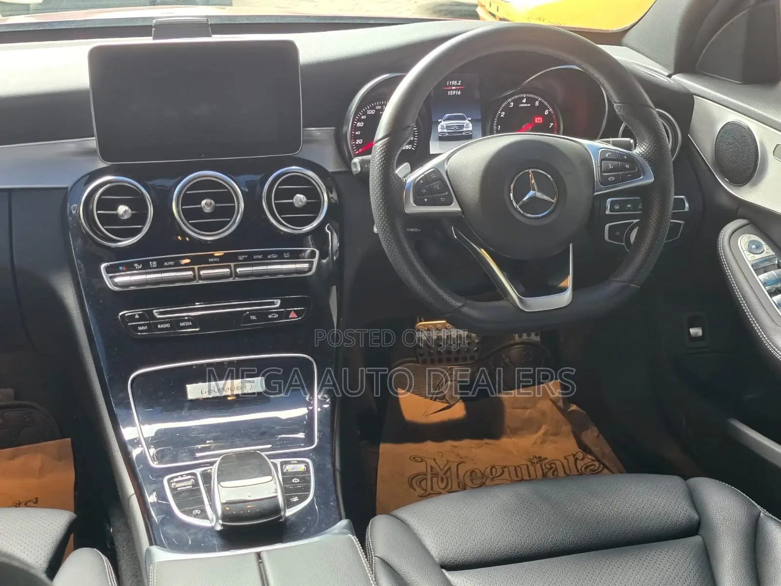Mercedes-Benz C180 2018 Red