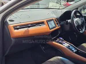 Honda Vezel 1.5 Hybrid 2WD 2018 White