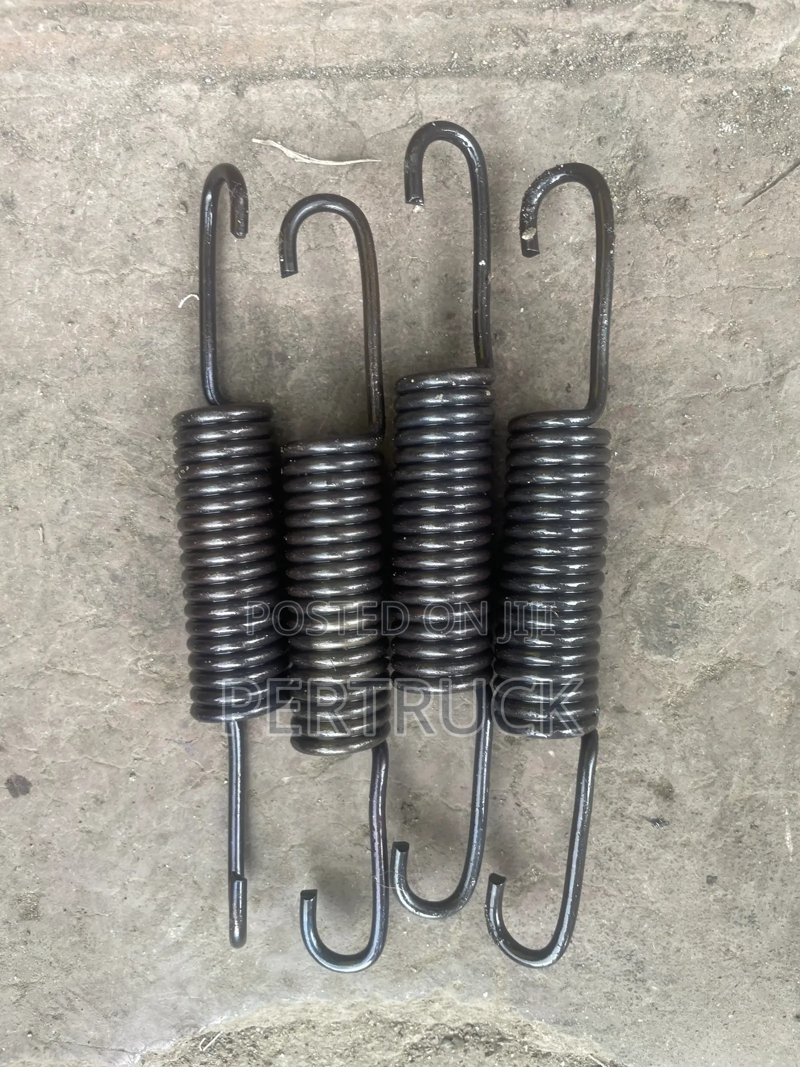 Sinotruck Howo Brake Shoe Springs /Brake Adjustment Springs