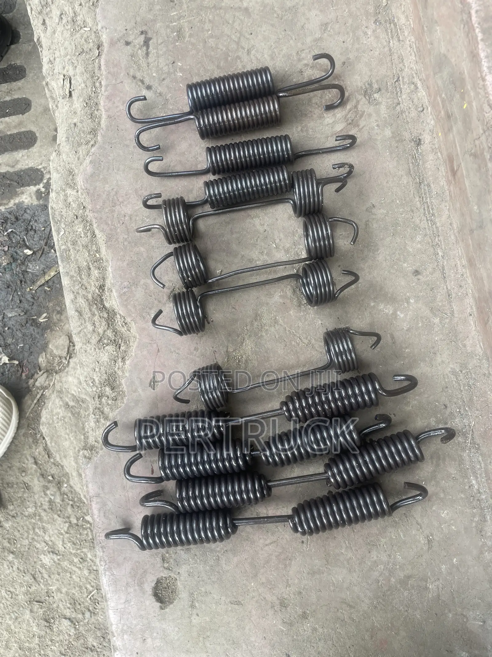 Sinotruck Howo Brake Shoe Springs /Brake Adjustment Springs