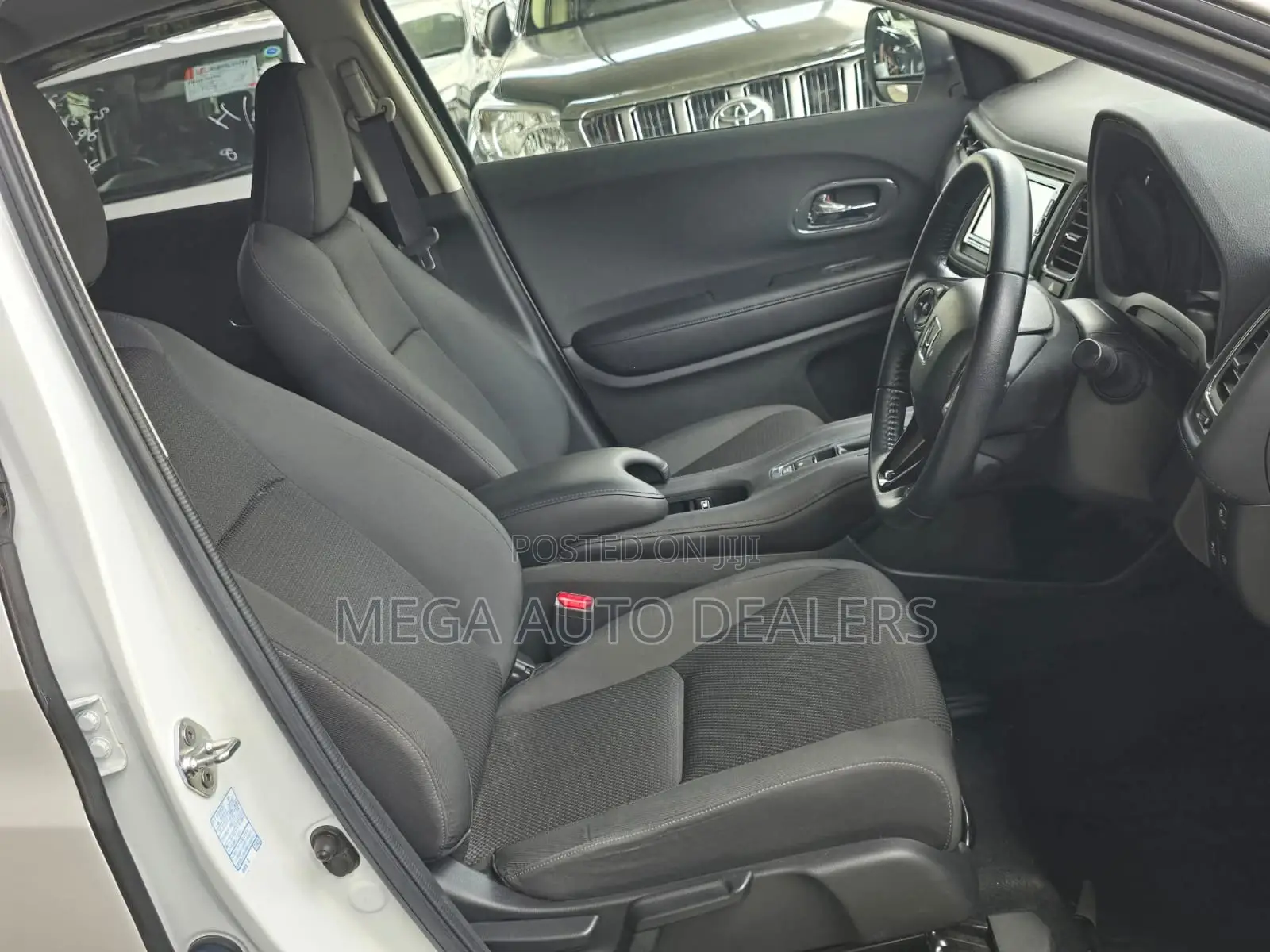 Honda Vezel 1.5 2WD 2018 White