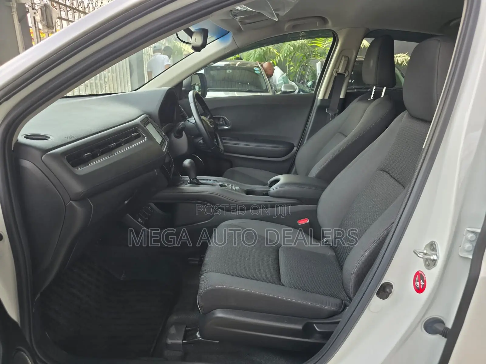 Honda Vezel 1.5 2WD 2018 White