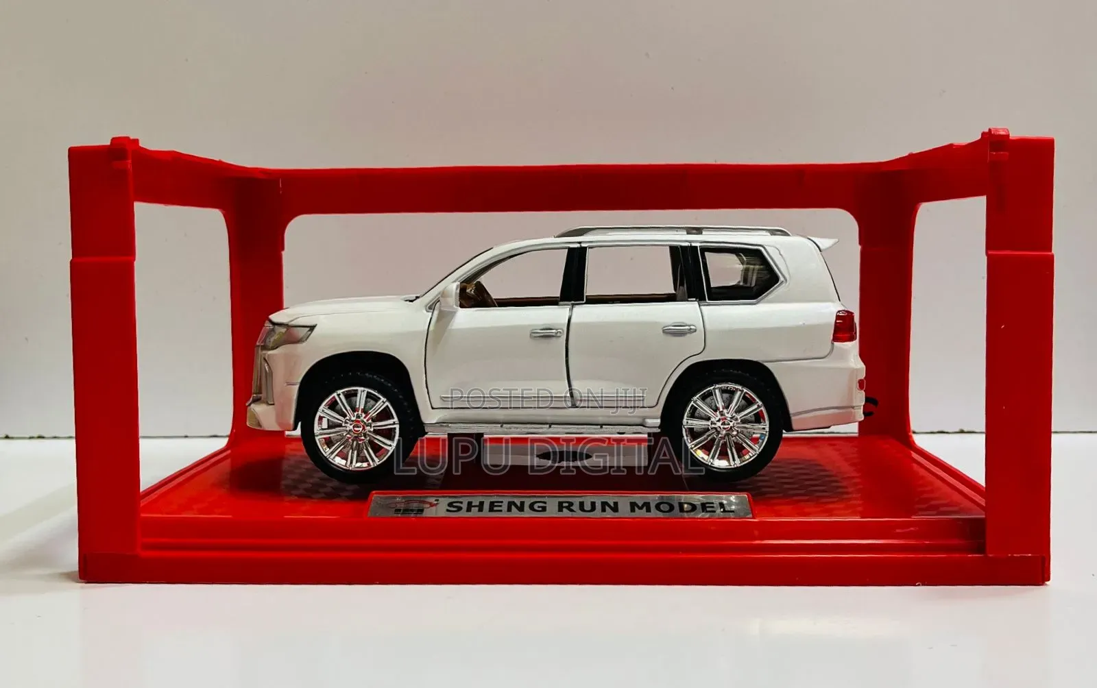  Luxury Model Suv – Lx-570 
 Opening Doors, Hood Trunk