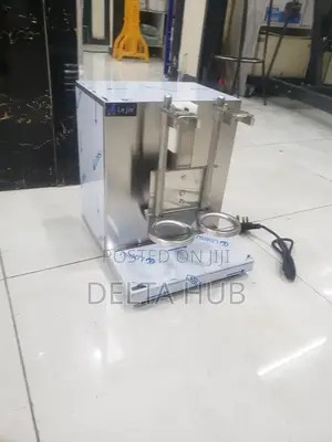 Shake It To The Max Boba Shaker Machine