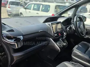Toyota Esquire 2018 Black