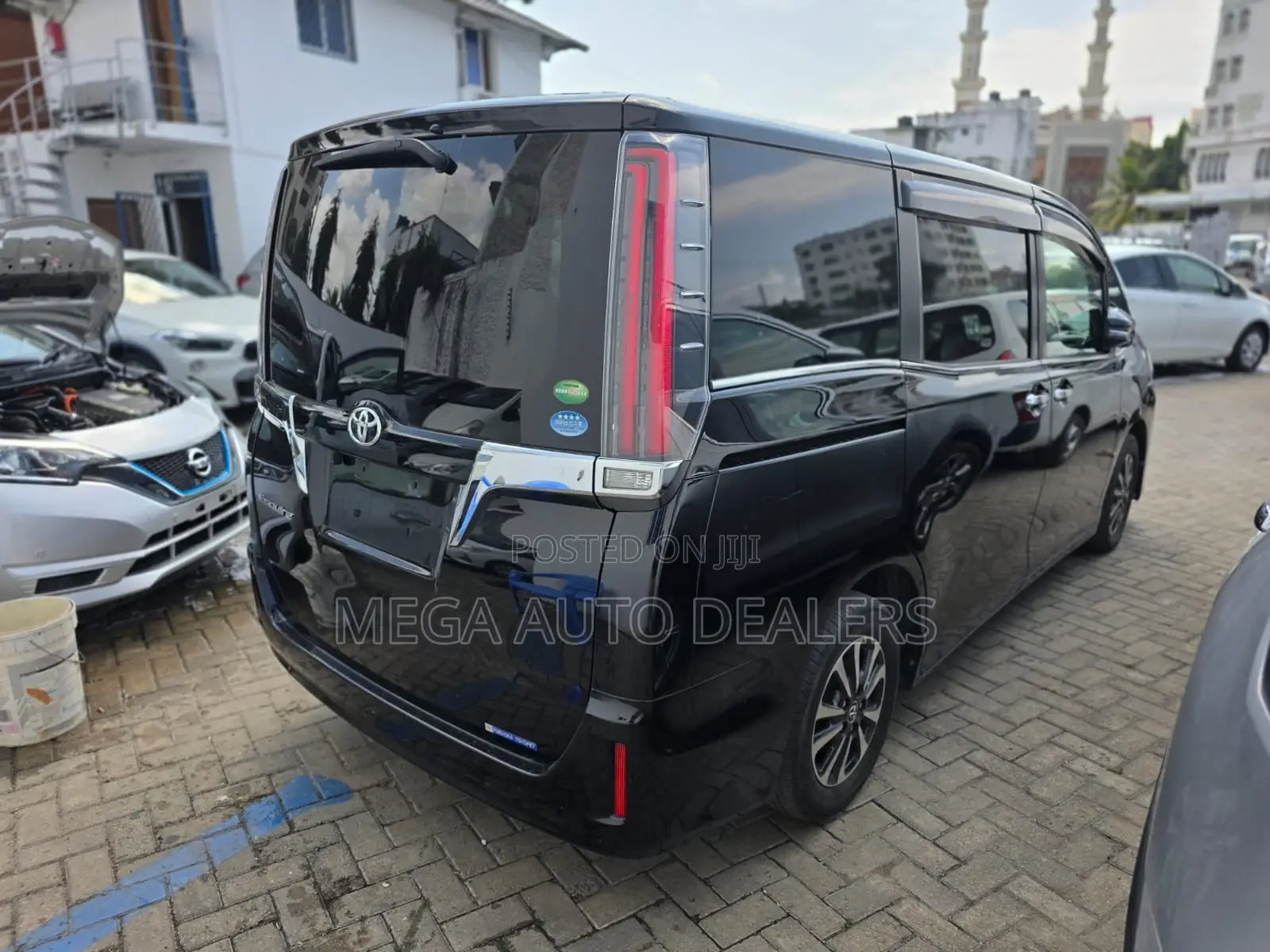 Toyota Esquire 2018 Black
