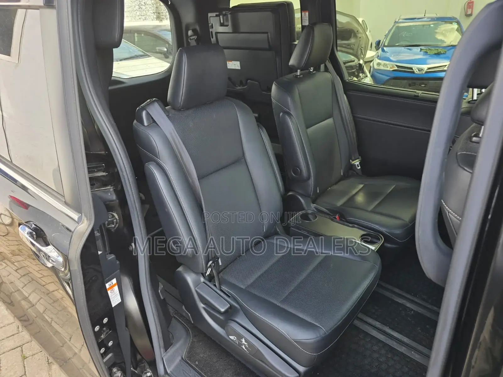 Toyota Esquire 2018 Black