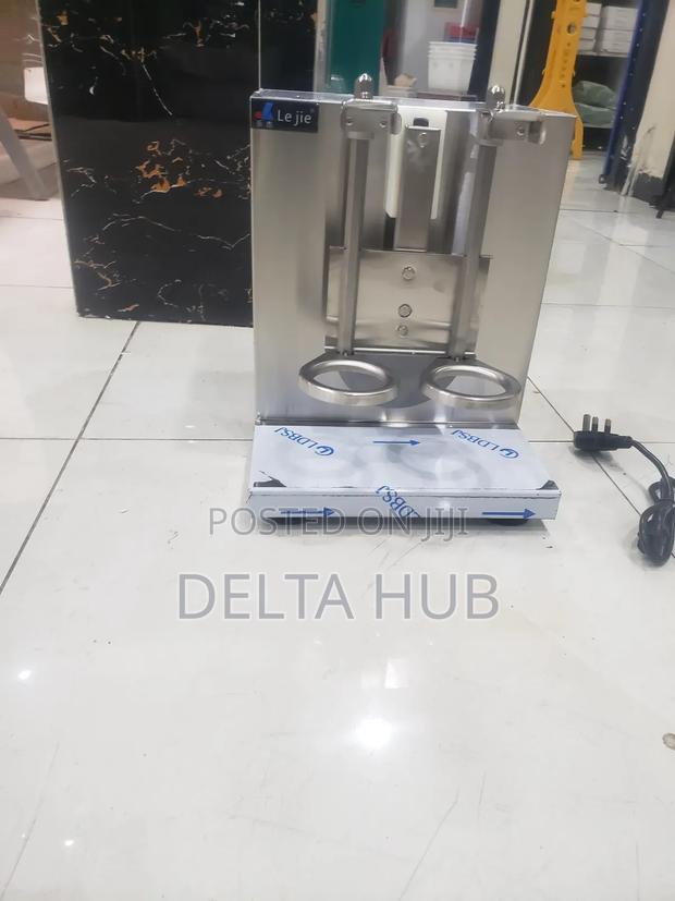 Pro-shake Affordable Boba Shaker Machine - main view