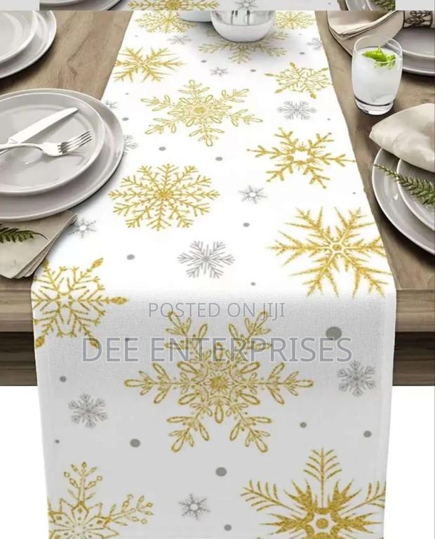 Elegant Table Runner
33*183cm - thumbnail 2