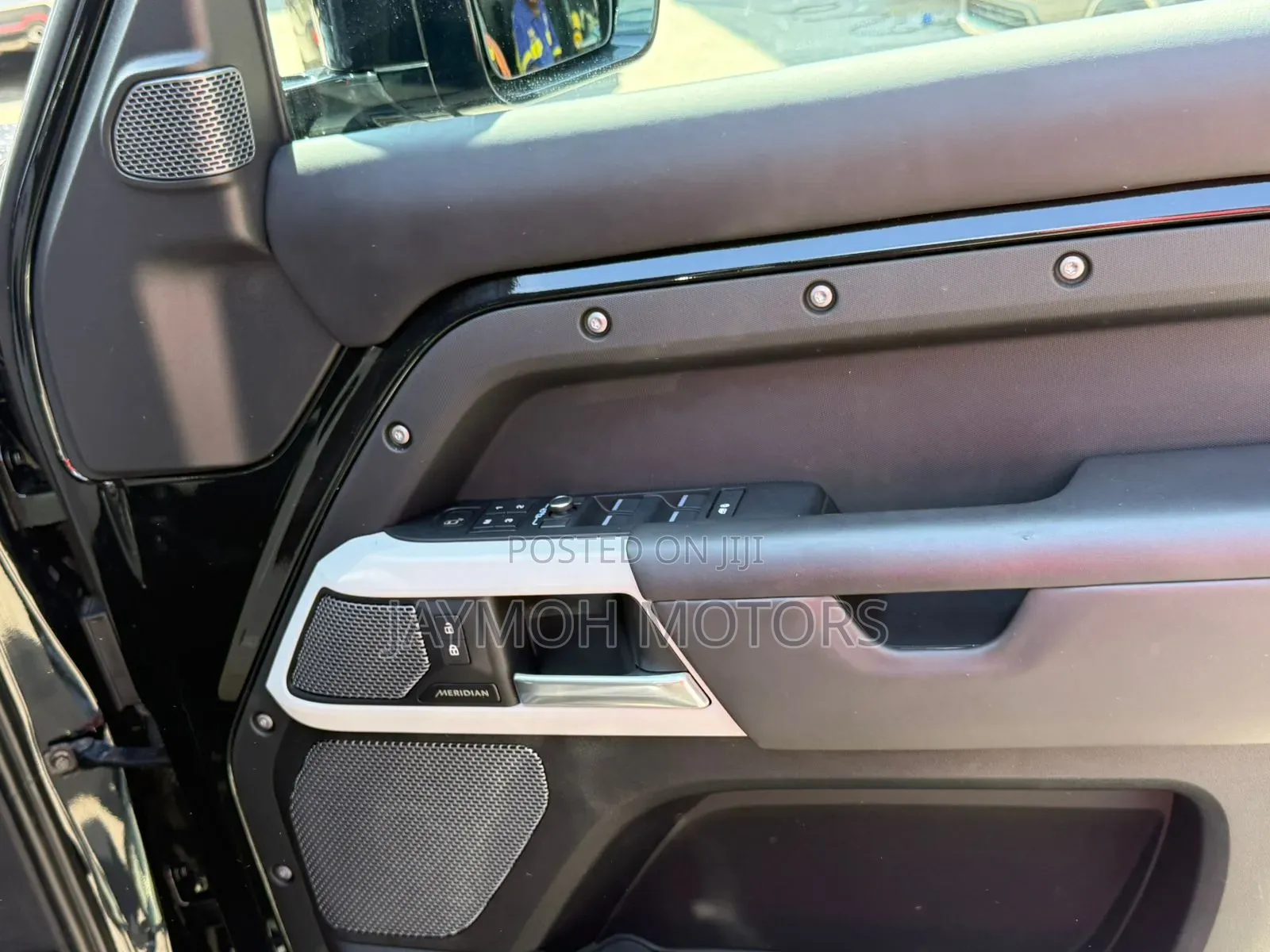 Land Rover Defender 2022 Black
