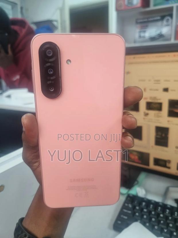 New Samsung Galaxy A26 256 GB Pink - thumbnail 3