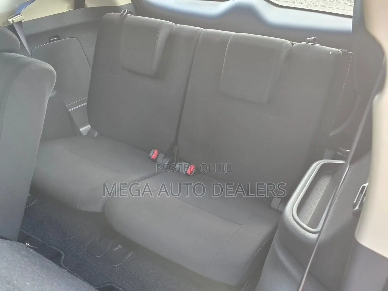 Mitsubishi Outlander 2018 Red