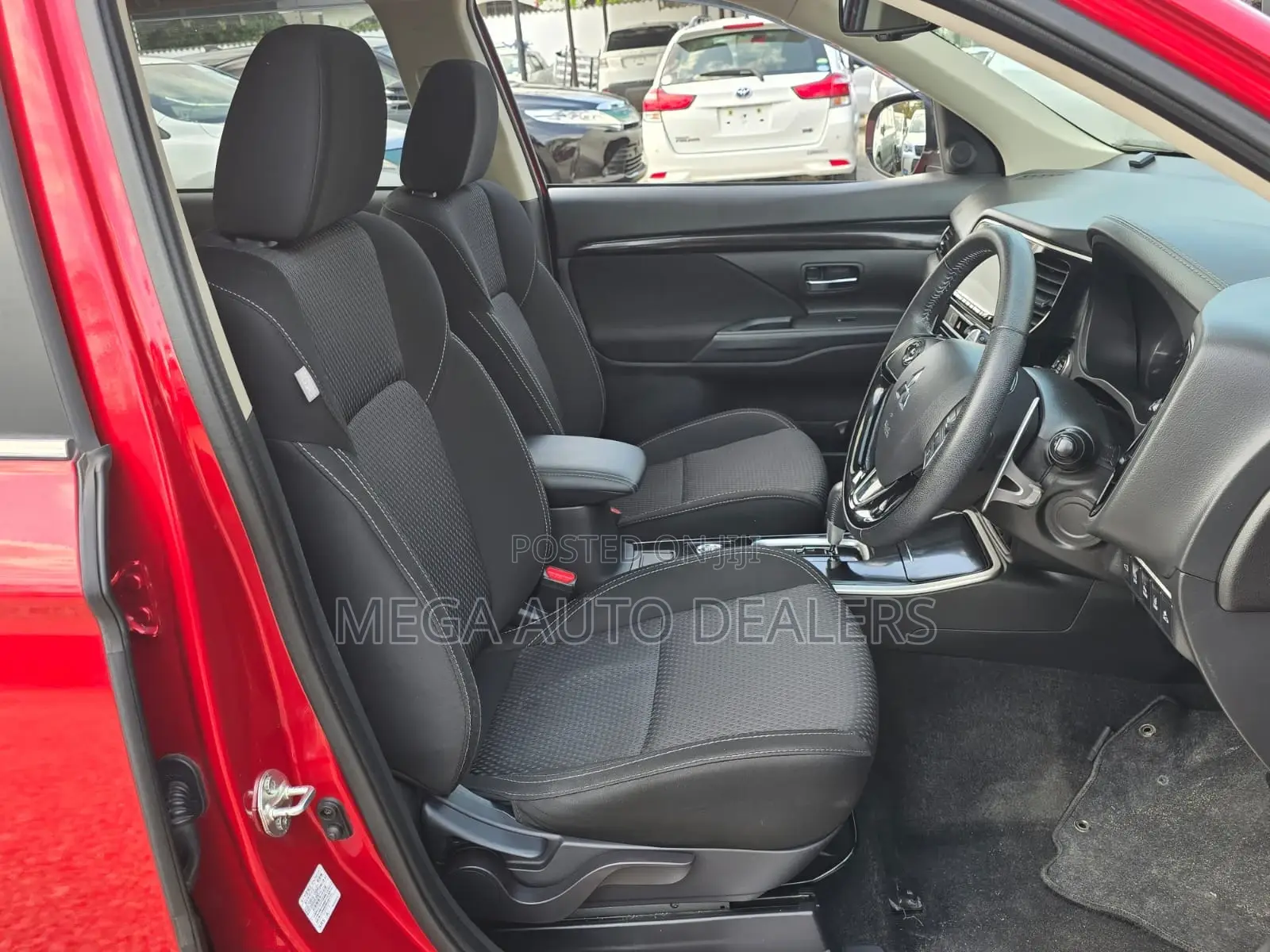 Mitsubishi Outlander 2018 Red