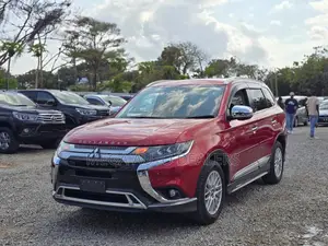 Mitsubishi Outlander 2018 Red
