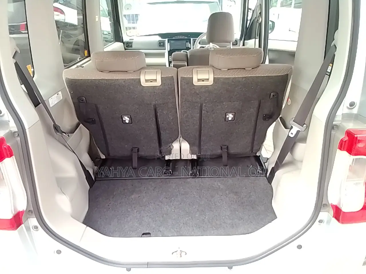 Daihatsu Tanto 2018 Silver