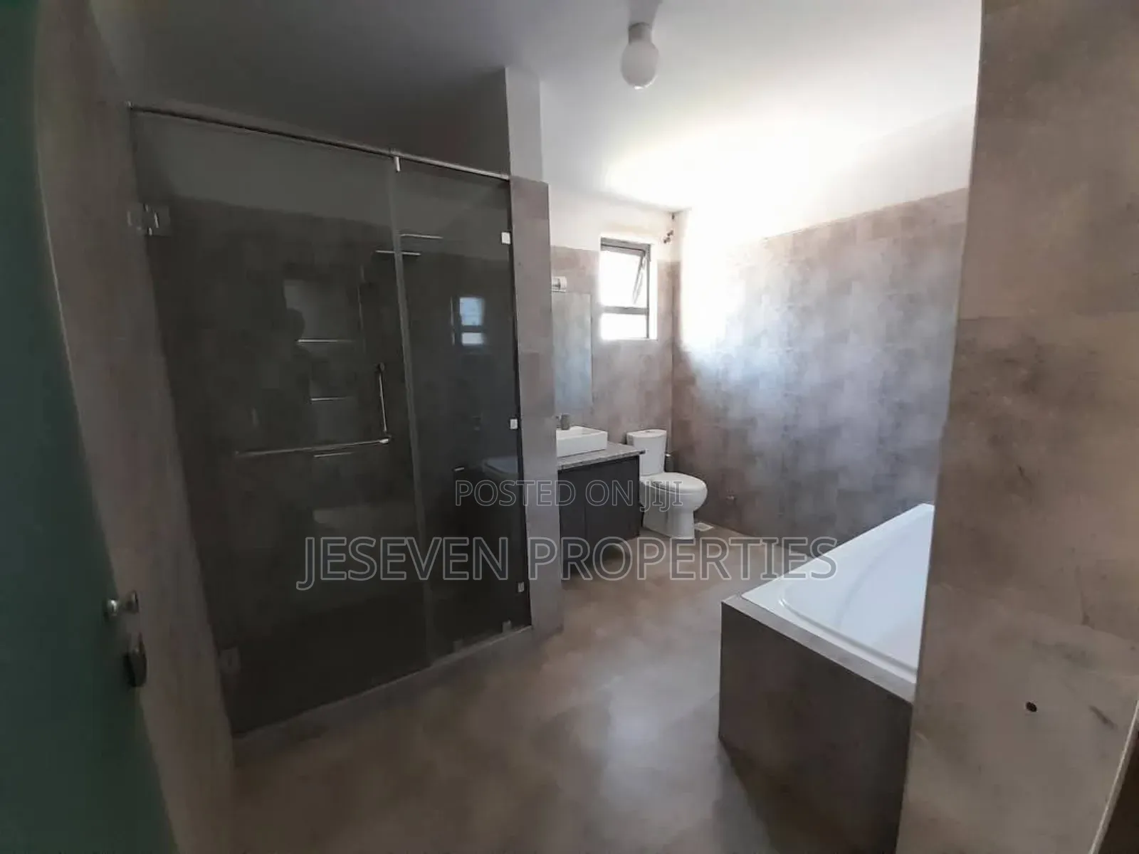 4bdrm Townhouse/Terrace in Syokimau for sale