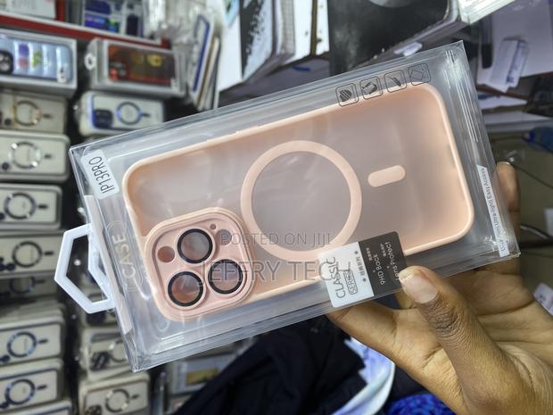 Verdivct Magsafe Translucent Matte Case for iPhone 13 Pro Max - thumbnail 2