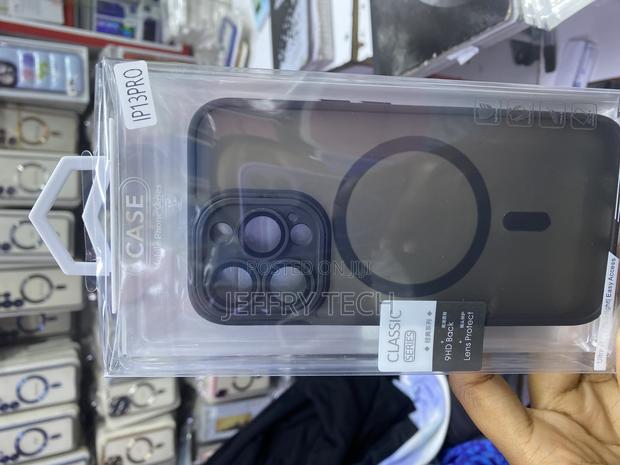 Vwertyu iPhone 13 Pro Max Magsafe Translucent Matte Back Case - main view