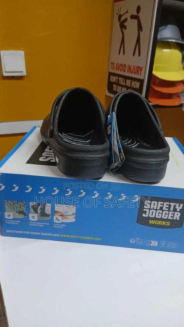 Black Jogger Chef Crocs - thumbnail 2