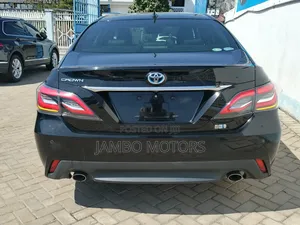 Toyota Crown 2019 Black