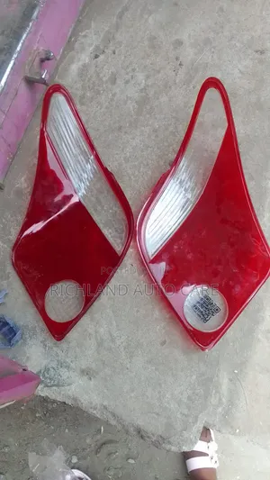 Taillamp Lens for Toyota Ist 2006 Model