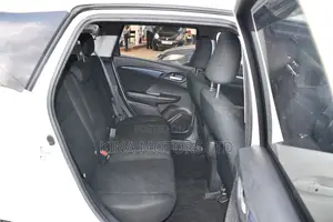 Honda Shuttle 1.5 Hybrid 2WD 2019 Off white