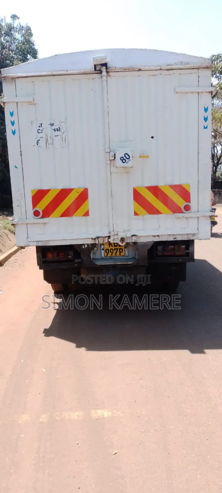Isuzu NKR Well Maintained and Ready to Work