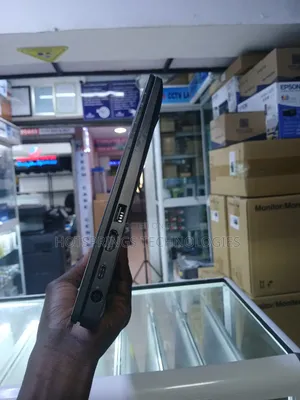 Laptop Dell Latitude 5300 8GB Intel Core I5 SSD 128GB