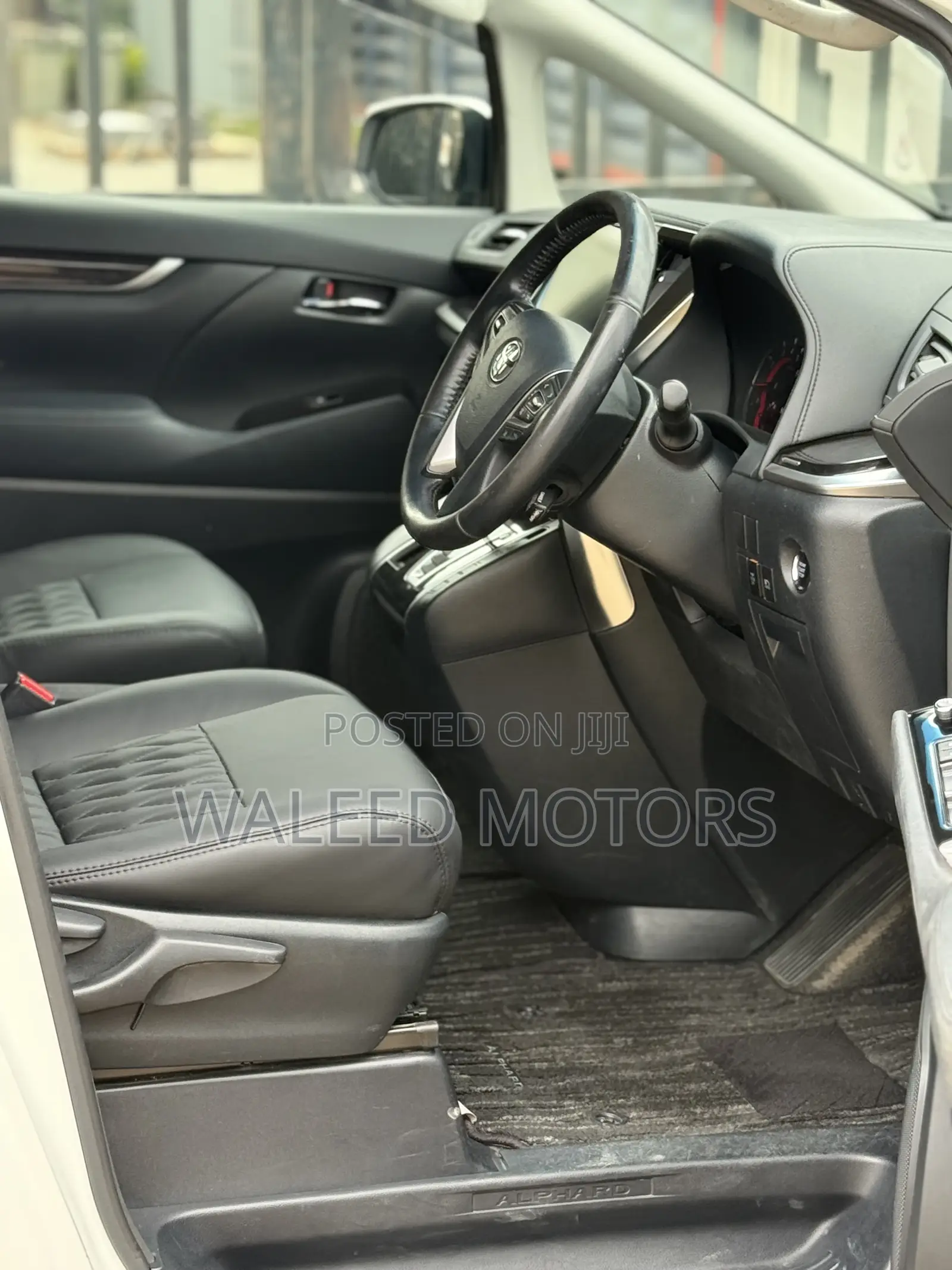 Toyota Alphard 2018 Pearl