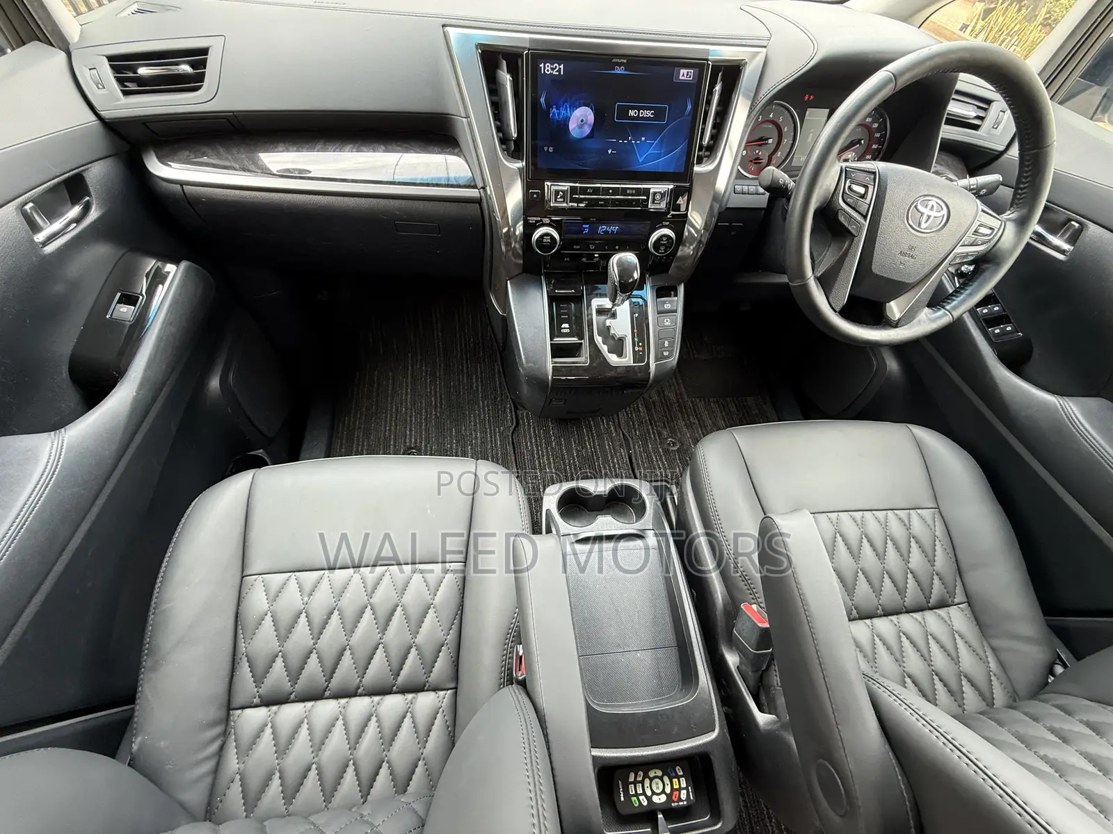 Toyota Alphard 2018 Pearl