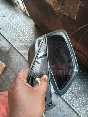 Side Mirror Toyota Hiace 7l