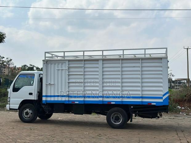 Isuzu NPR Local 2019 - thumbnail 8
