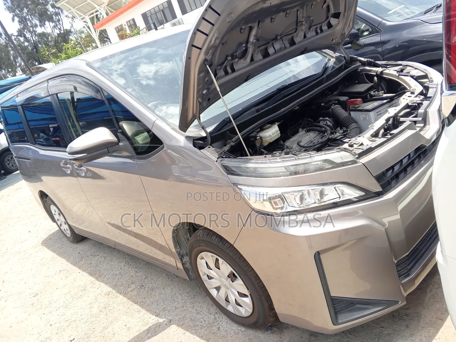 Toyota Voxy 2018 Gray