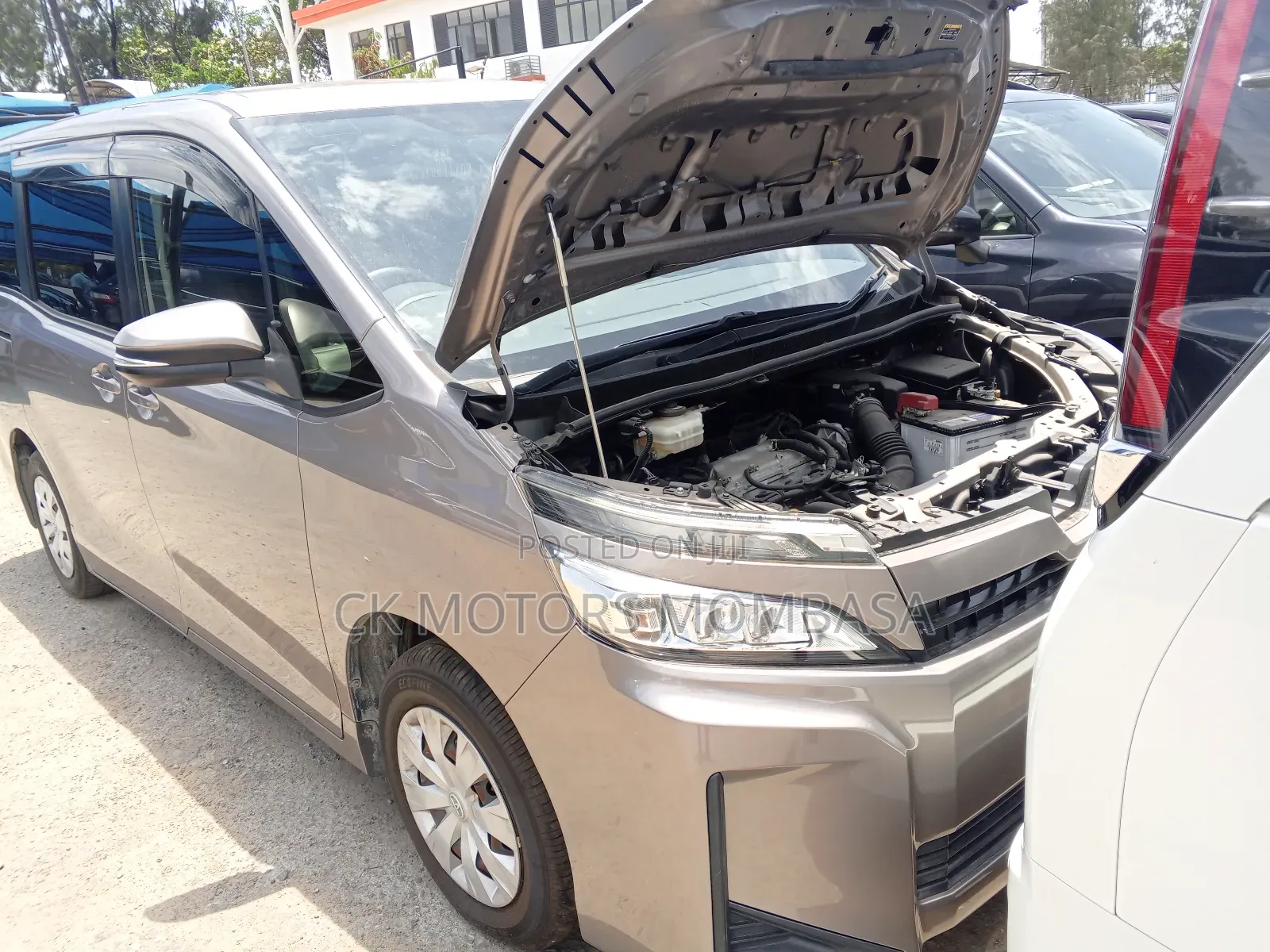 Toyota Voxy 2018 Gray