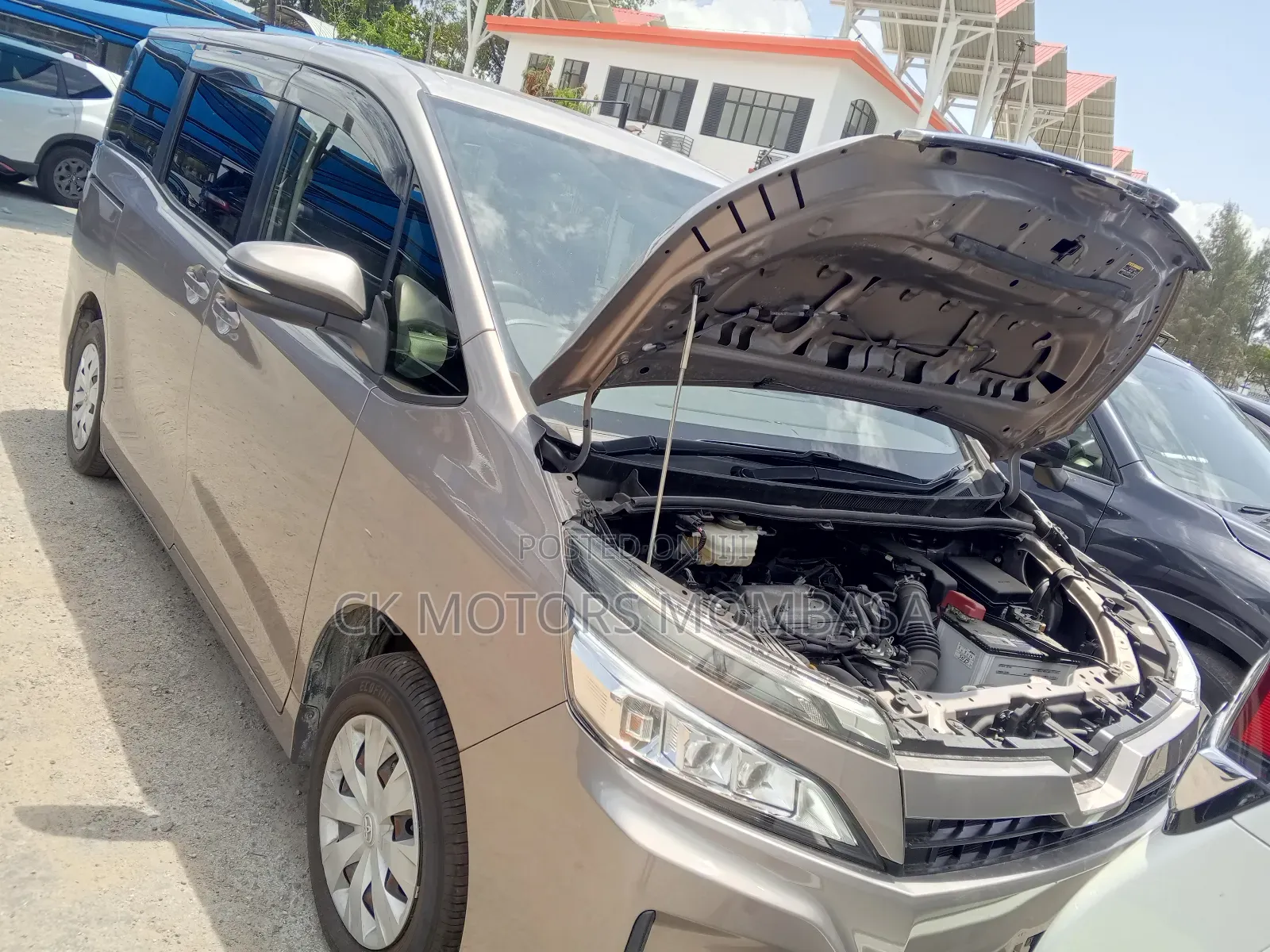 Toyota Voxy 2018 Gray